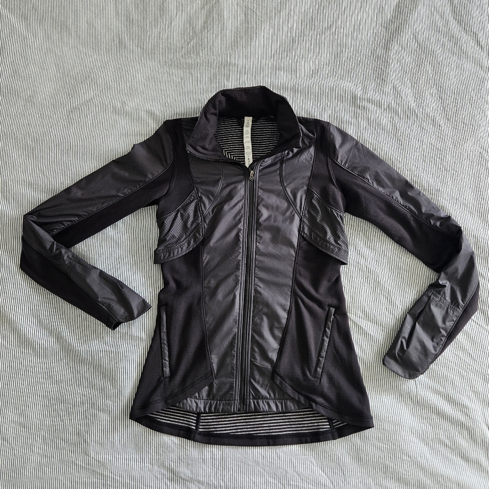 Lululemon Kanto Catch Me Running Jacket